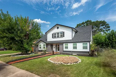 4310 Black Locust Drive, Houston, TX 77088 - Photo 3