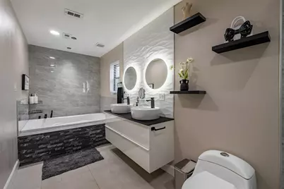 4310 Black Locust Drive, Houston, TX 77088 - Photo 19