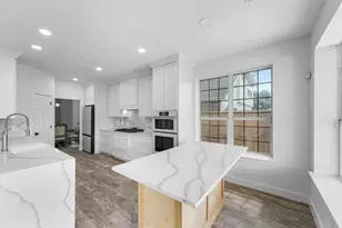 16007 Makayla Dr, Houston, TX 77049 - Photo 9