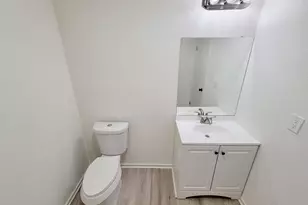 301 Cypress St, Lake Jackson, TX 77566 - Photo 33