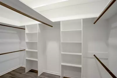 11711 Memorial Drive #572, Houston, TX 77024 - Photo 9