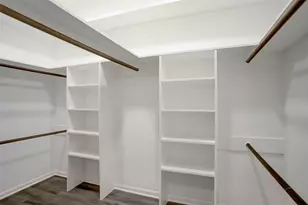 11711 Memorial Dr, Houston, TX 77024 - Photo 9