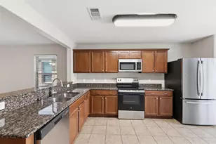 16543 Peyton Stone Cir, Houston, TX 77049 - Photo 11