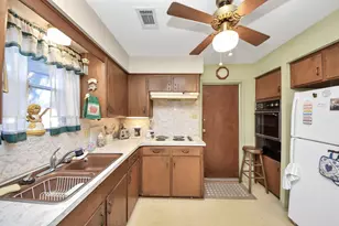 5634 Newquay St, Houston, TX 77085 - Photo 17