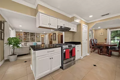 10807 Chimney Rock Road, Houston, TX 77096 - Photo 15