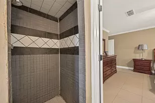 10807 Chimney Rock Rd, Houston, TX 77096 - Photo 31