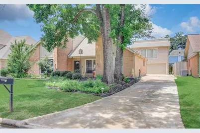 6602 Castle Lane Drive, Houston, TX 77066 - Photo 3