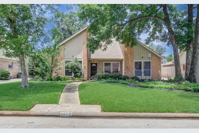 6602 Castle Lane Drive, Houston, TX 77066 - Photo 1