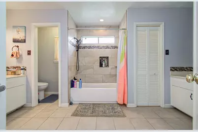 6602 Castle Lane Drive, Houston, TX 77066 - Photo 35