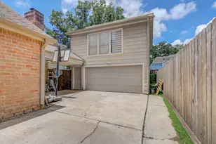 6602 Castle Ln Dr, Houston, TX 77066 - Photo 5