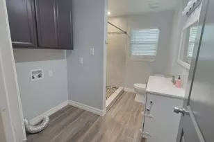 208 Battlebell Rd, Highlands, TX 77562 - Photo 13