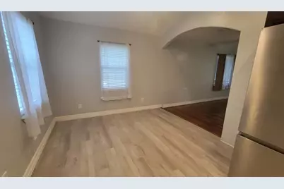 208 Battlebell Road, Highlands, TX 77562 - Photo 5