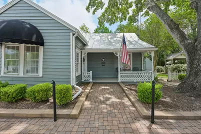 4925 Main Street, Chappell Hill, TX 77426 - Photo 9