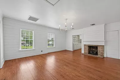 4925 Main Street, Chappell Hill, TX 77426 - Photo 13