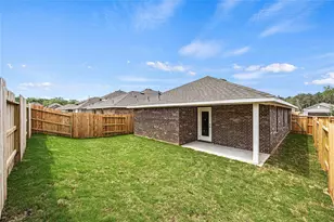 4402 W Bayou Maison Cir, Dickinson, TX 77539 - Photo 11