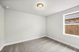 4402 W Bayou Maison Cir, Dickinson, TX 77539 - Photo 7