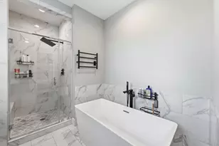 920 Thornton Rd, Houston, TX 77018 - Photo 13