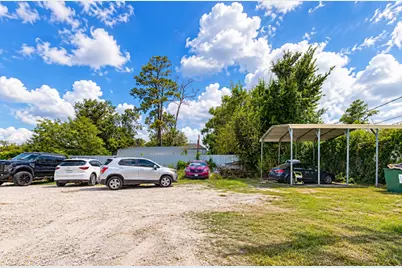 9205 Mesa Drive, Houston, TX 77028 - Photo 29