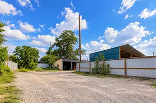 9205 Mesa Dr, Houston, TX 77028 - Photo 29