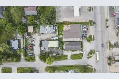 9205 Mesa Drive, Houston, TX 77028 - Photo 33