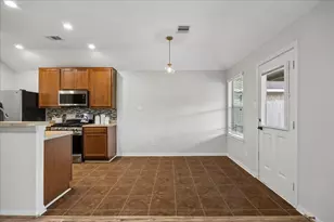431 Decoster Blvd, Alvin, TX 77511 - Photo 9