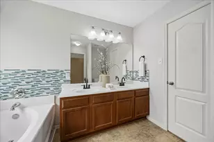 431 Decoster Blvd, Alvin, TX 77511 - Photo 19