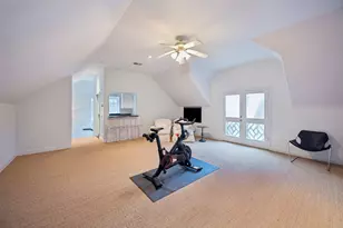 4702 Ivanhoe St, Houston, TX 77027 - Photo 39