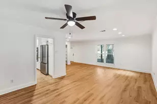 405 Shadywood Cir, Conroe, TX 77304 - Photo 5