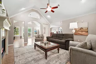 6919 Rustling Oaks Dr, Richmond, TX 77469 - Photo 5