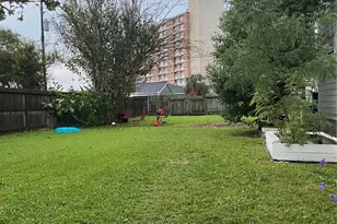 2121 Avenue K, Galveston, TX 77550 - Photo 17