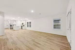 16213 Parish Pointe Ct, Conroe, TX 77302 - Photo 7