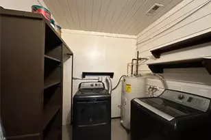 22450 Oakley Rd, New Caney, TX 77357 - Photo 11