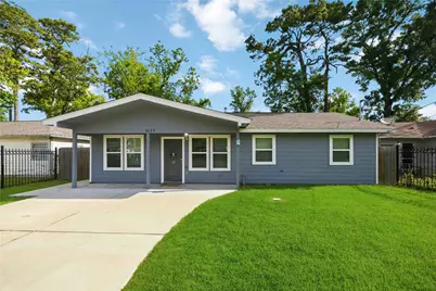8129 Linda Vista Road, Houston, TX 77028 - Photo 1