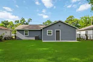 8129 Linda Vista Rd, Houston, TX 77028 - Photo 27
