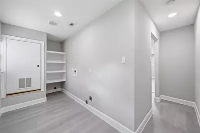 8129 Linda Vista Road, Houston, TX 77028 - Photo 17