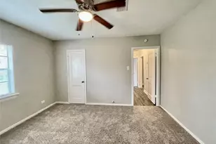 1827 Neuman St, La Marque, TX 77568 - Photo 13