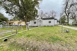 1827 Neuman St, La Marque, TX 77568 - Photo 3