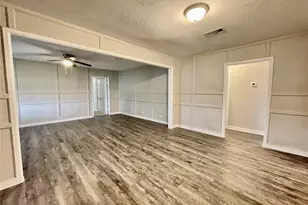 1827 Neuman St, La Marque, TX 77568 - Photo 7