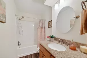 9219 Linda Vista Rd, Houston, TX 77078 - Photo 17