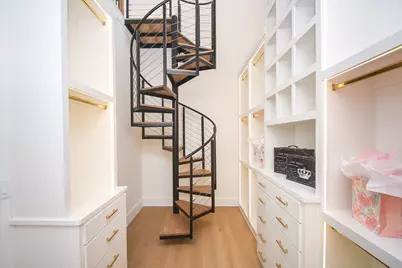 211 W 34th Street, Houston, TX 77018 - Photo 3