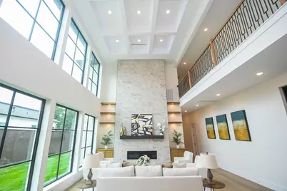 211 W 34th Street, Houston, TX 77018 - Photo 11