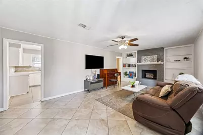 5811 Spruce Forest Drive, Houston, TX 77092 - Photo 7
