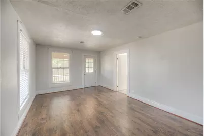 204 S Pitzer, Colmesneil, TX 75938 - Photo 5