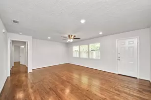 5803 Darnell St, Houston, TX 77074 - Photo 3