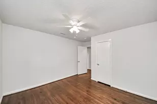 5803 Darnell St, Houston, TX 77074 - Photo 25