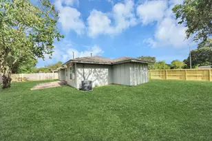 5803 Darnell St, Houston, TX 77074 - Photo 35