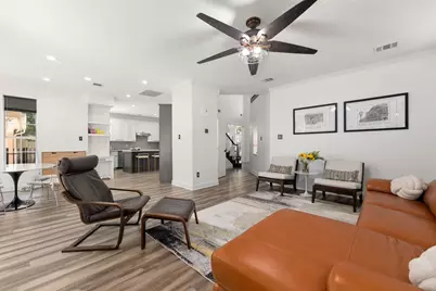 26 Cinnamon Teal Place, The Woodlands, TX 77382 - Photo 11