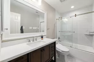26 Cinnamon Teal Pl, The Woodlands, TX 77382 - Photo 37