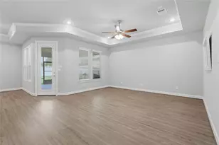 5757 Lakeside Villas Ct, Conroe, TX 77304 - Photo 9