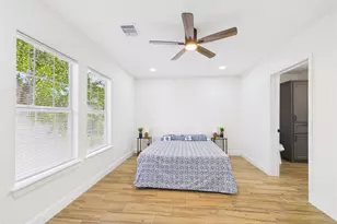 529 W 4th St, Freeport, TX 77541 - Photo 13